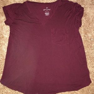 Maroon soft and sexy American eagle pocket tee